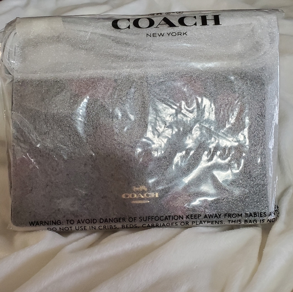 🎉HP 💖 New Authentic Coach Crossbody bag - Picture 7 of 8